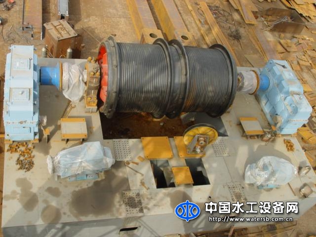 超大型固定卷?yè)P(yáng)式啟閉機(jī)